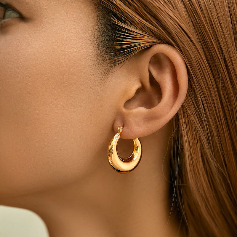 Classic Medium Hoop Earrings - Herland - 