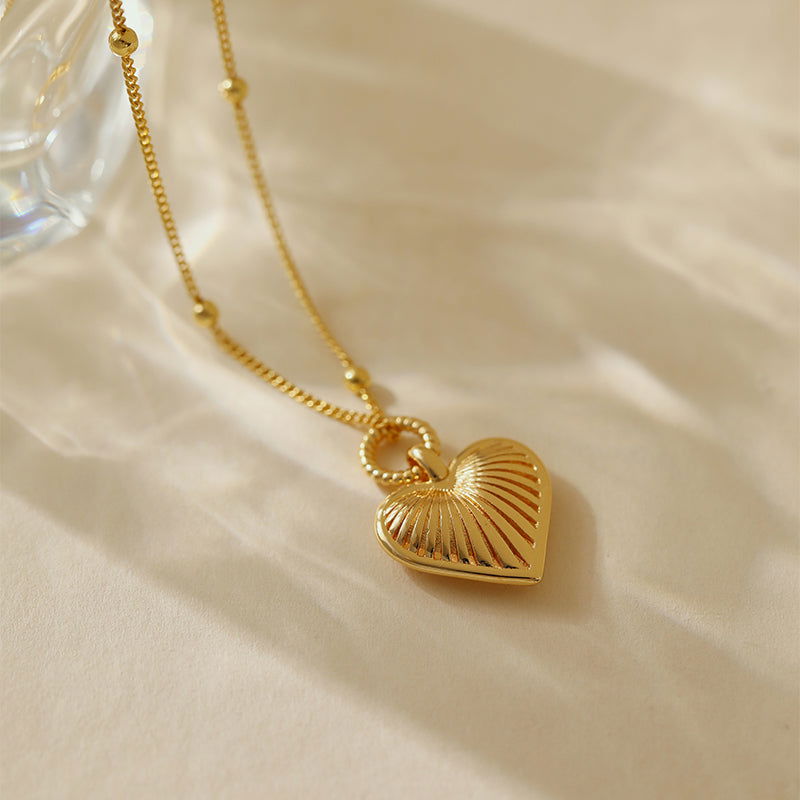Heart Shell Pattern Necklace - Herland - 
