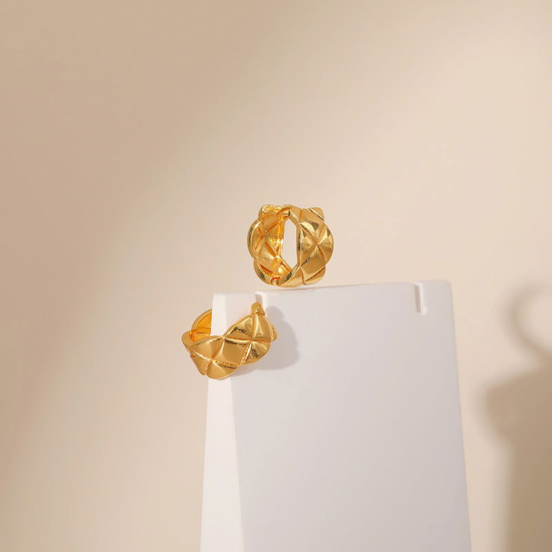 Small Diamond-Shaped Grid Earrings - Herland - 